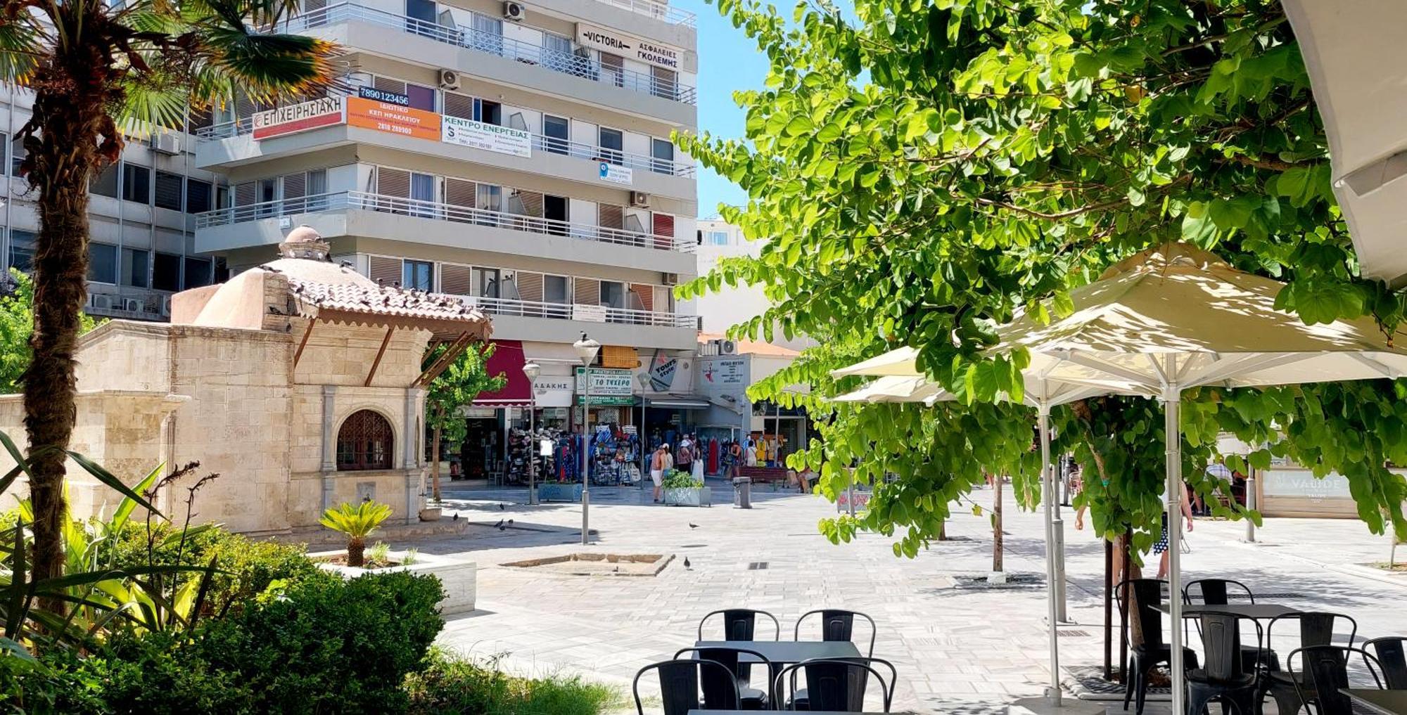 High End Suite At The Center Of Heraklion Εξωτερικό φωτογραφία